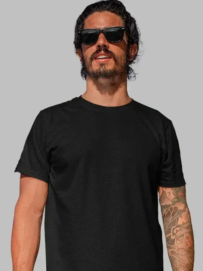 Imagem 10 das camisetas na cor Preto
